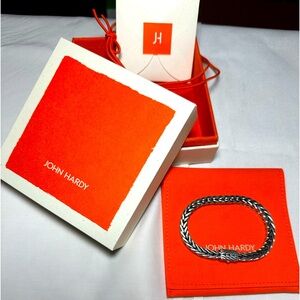 John Hardy Square Classic Chain bracelet.